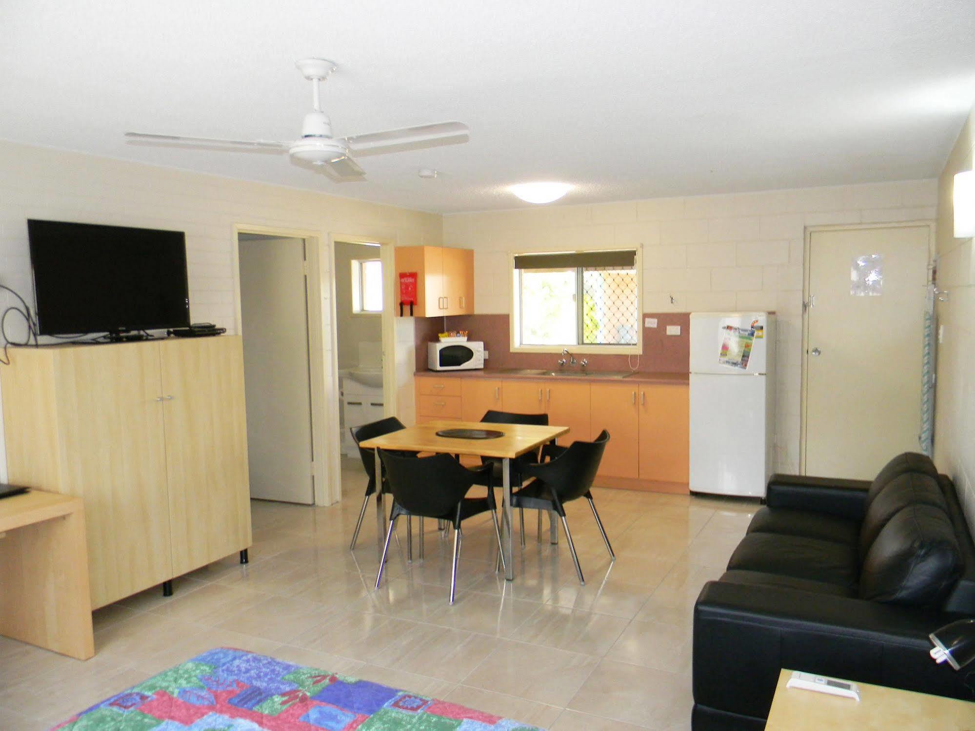 Rover Holiday Units Mackay Exterior photo