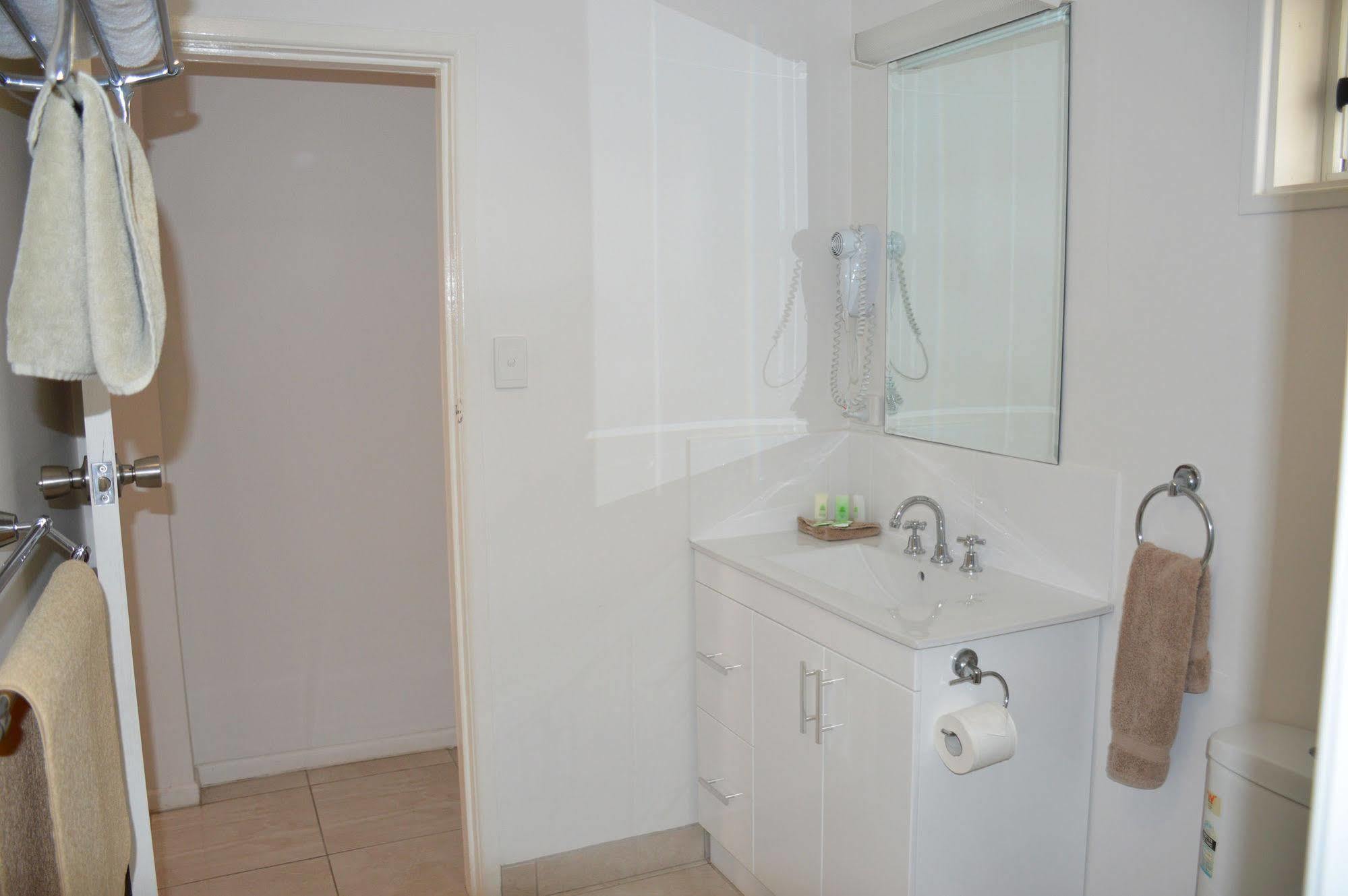 Rover Holiday Units Mackay Exterior photo